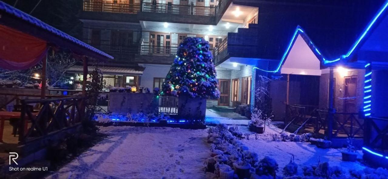 Hotel The White House Kasol Esterno foto