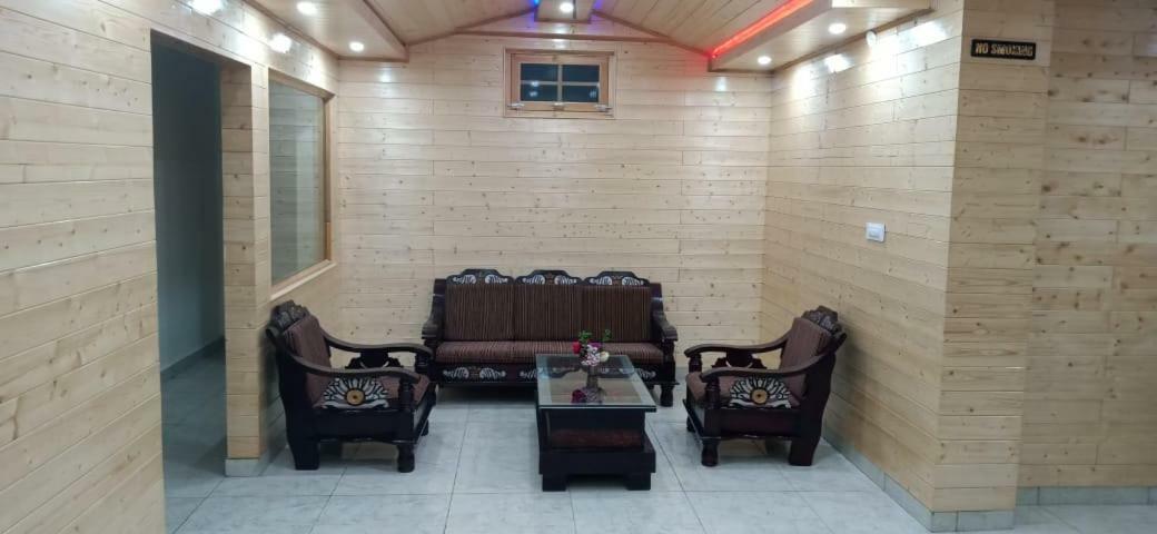 Hotel The White House Kasol Esterno foto
