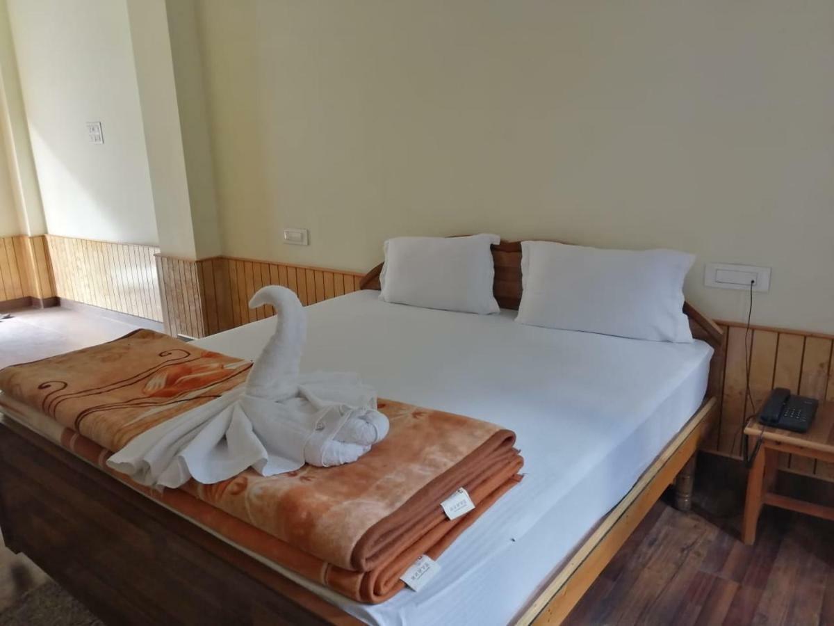 Hotel The White House Kasol Esterno foto
