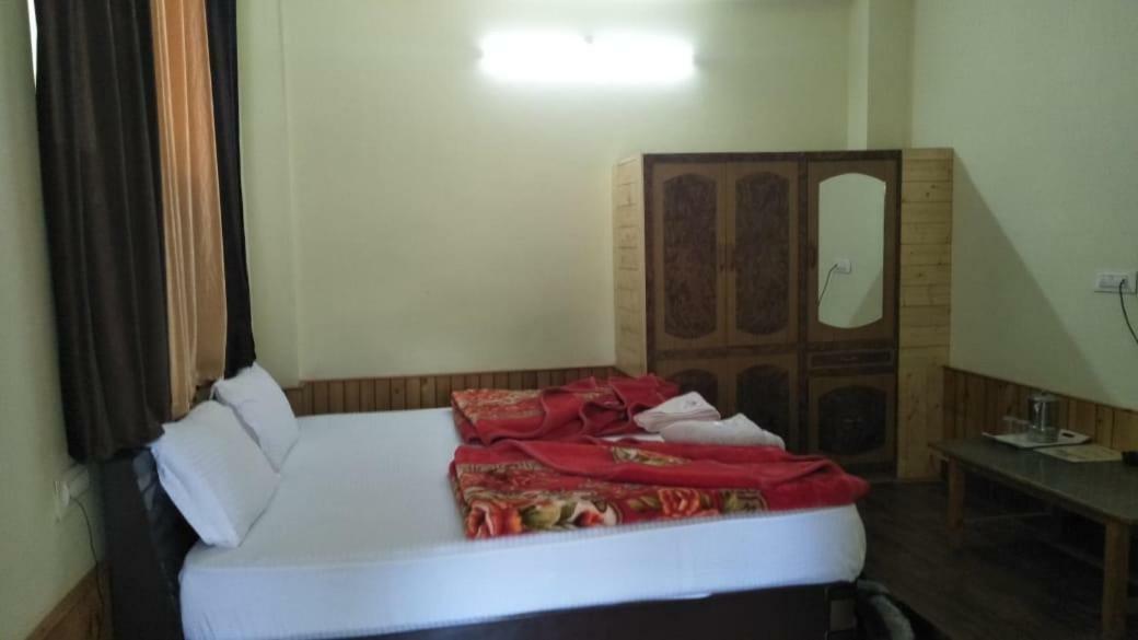 Hotel The White House Kasol Esterno foto