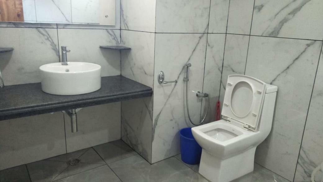 Hotel The White House Kasol Esterno foto