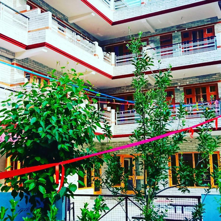 Hotel The White House Kasol Esterno foto