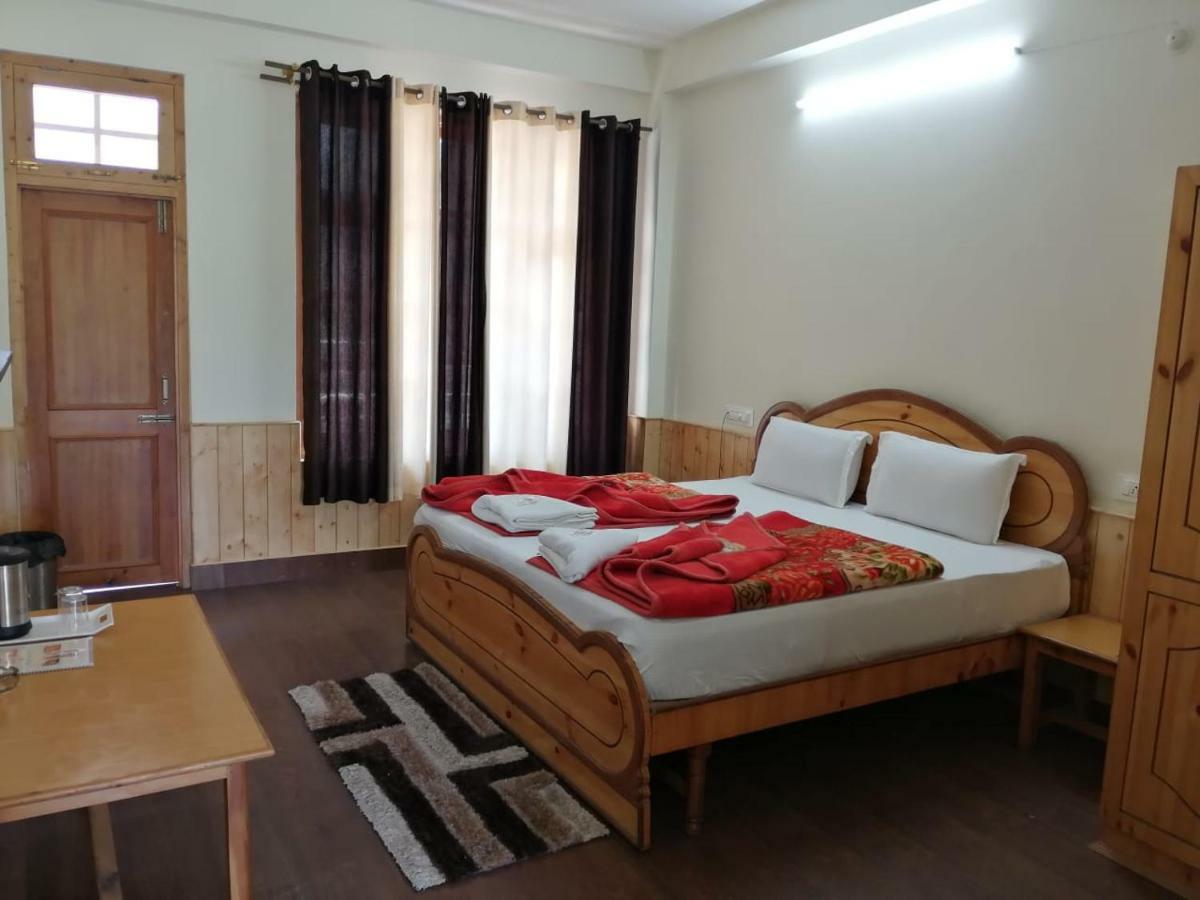Hotel The White House Kasol Esterno foto